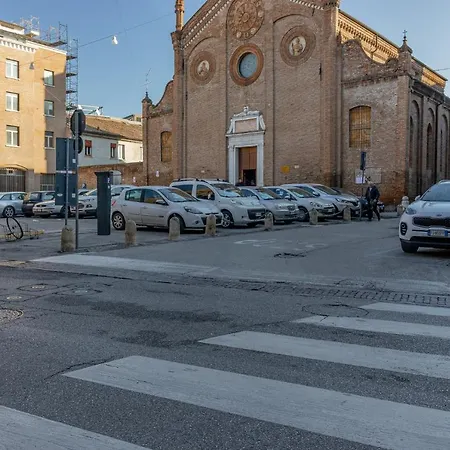 Central Cozy Ferrara