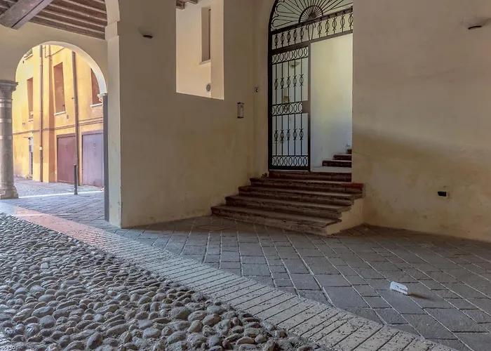 Central Cozy * 费拉拉